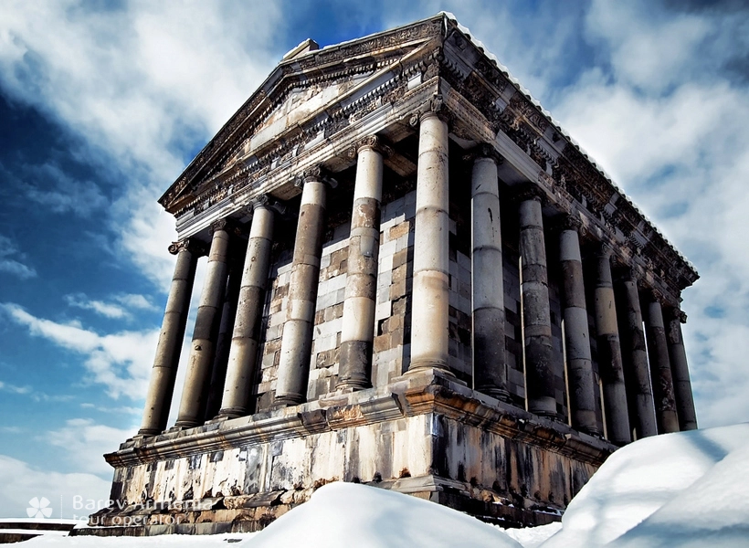 Языческий храм Гарни | Барев Армения Тур