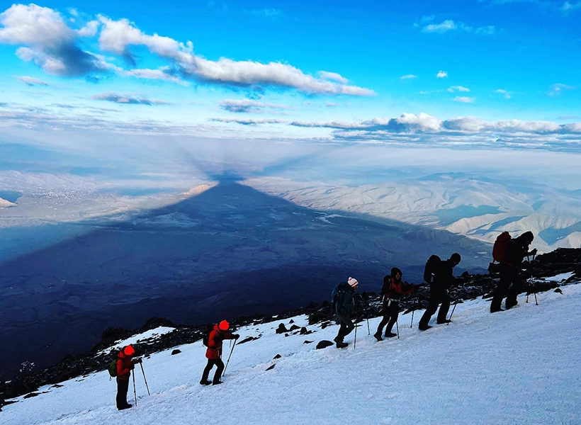 ararat-voskhozhdeniye-5