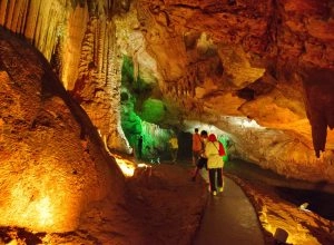 Пещера Прометея в окрестностях Кутаиси